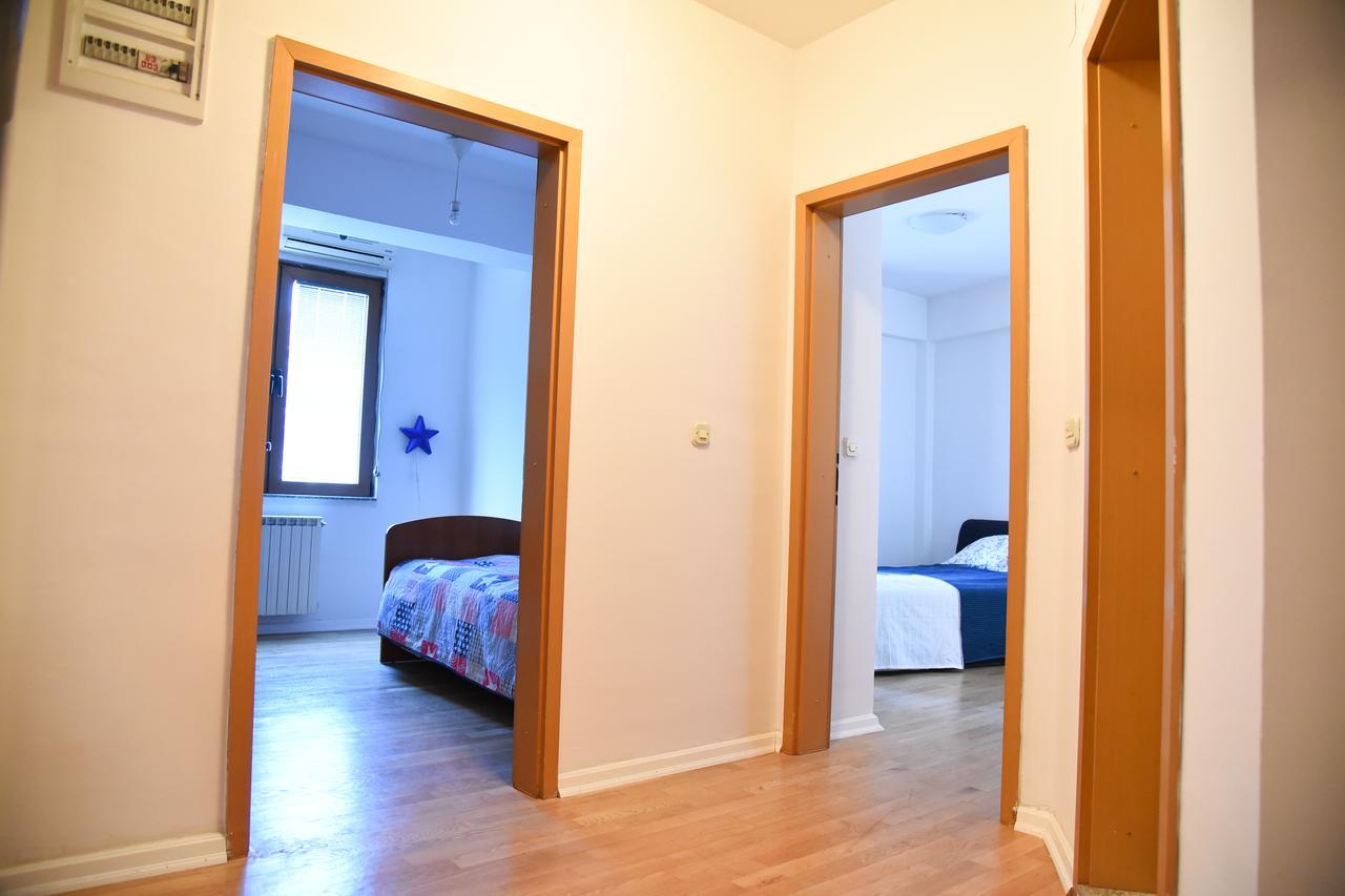3 Bedroom Home With Parking Garage In The Heart Of Скопие Екстериор снимка
