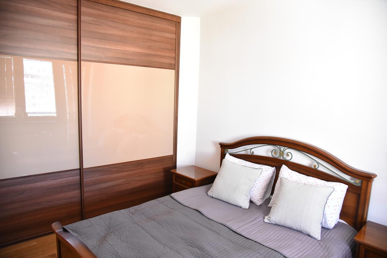 3 Bedroom Home With Parking Garage In The Heart Of Скопие Екстериор снимка